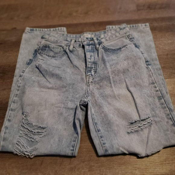 RUE 21 Juniors Size 10 Light Stone Wash Ripped/Distressed Jeans Denim - Picture 6 of 9